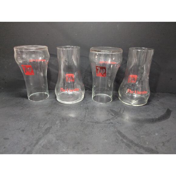 7 Up‎ Upside Down Bell Glass Set, Vintage Soda Pop Glasses, Set of 2, Kitchen - Picture 1 of 9